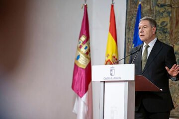 Los críticos del PSOE se revuelven frente a una cúpula del partido que ven ajena a la realidad: «Perdemos todas las elecciones» y no hay «razonamiento sólido»