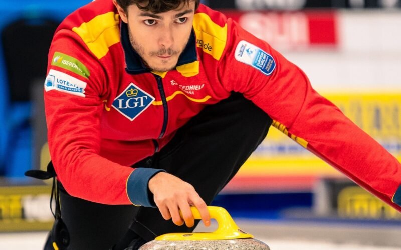 ¿Por qué no hay curling en España? Los intentos «imposibles», una pista en un centro comercial y los amigos que lo intentan en un pantano