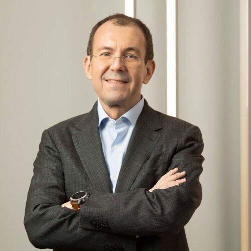 Luca Rosi, vicepresidente ejecutivo de Lenovo: «La IA es una revolución aún mayor que Internet»