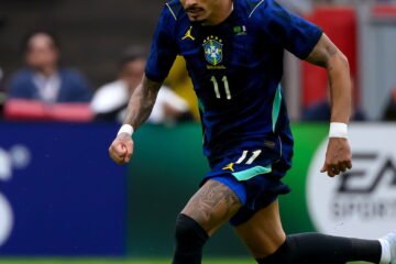 Raphinha, tras lesionarse el bíceps femoral de la pierna derecha con Brasil, estará cinco semanas de baja