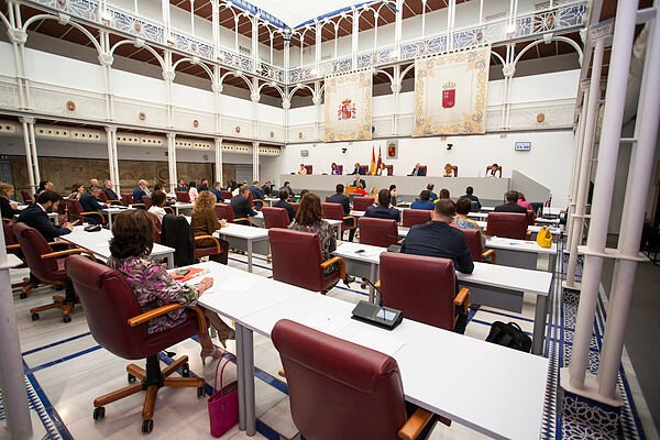Crisis sin fin de Vox en su granero electoral: otra salida en Cartagena ahonda en las brechas abiertas en Torre Pacheco y la Asamblea
