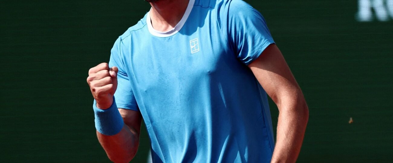 Alcaraz confirma su recuperación para llegar a la final de Montecarlo y medirse a Sinner por primera vez este año