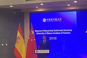 La visita del «profesor» Pedro Sánchez a la Harvard del Partido Comunista Chino