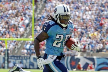 La ex estrella de la NFL Chris Johnson revela a sus 40 años que padece ELA