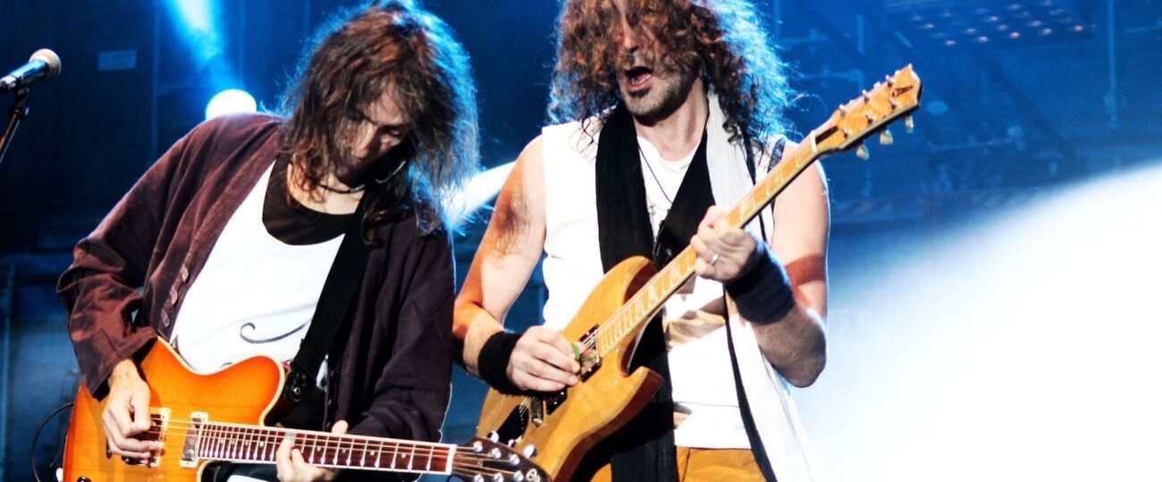 En 1985 era un pequeño taller mecánico de barrio: hoy ya es historia de la música rock española y fue inmortalizado en un himno generacional