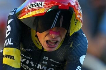 Visma vuela por las calles de Barcelona y Vingegaard es el primer líder del Tour