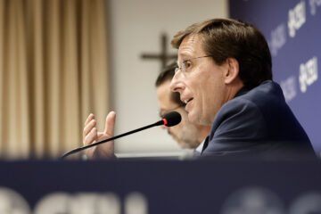 Almeida echa el freno y pide «ser cuidadosos» en un Madrid ‘de película’ que aumentó un 42% las rodadas en un año