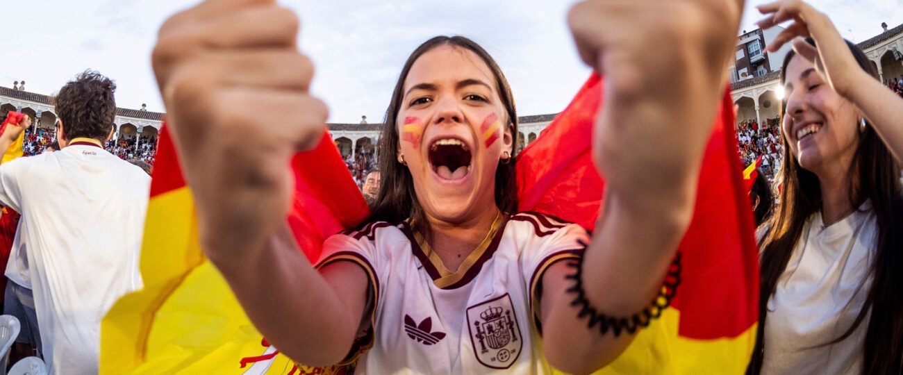 Se distancia del «imaginario tradicional del fútbol y de algunos símbolos nacionales»: cómo la segunda camiseta de la Selección dio en el blanco