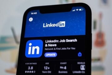 LinkedIn estrena un botón para denunciar «basura» creada con inteligencia artificial
