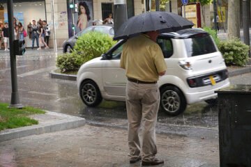 Una ráfaga de vaguadas amenaza con granizo, reventones y fuertes tormentas en pleno aviso por calor