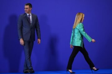 Sánchez y Meloni dinamitan con la migración cuatro años de equilibrio institucional por la frontera sur de Europa
