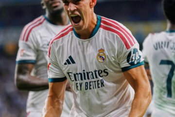 Los seis meses que cambiaron la vida de Carlos Espí: «Es Joselu Jr., un bicho»