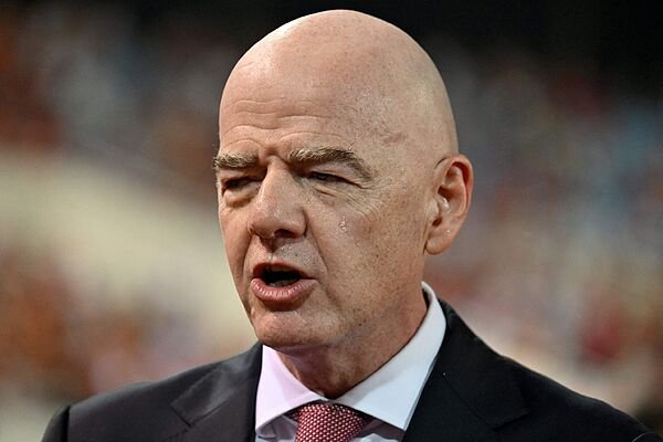 La UEFA prepara una denuncia penal en Suiza contra Infantino por la fallida venta del Mundial