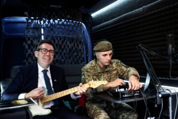 La realidad económica del Reino Unido amenaza el romance de Burnham con los británicos