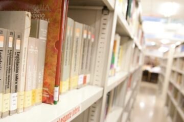 Las bibliotecas de la UCA en Cádiz adaptan sus horarios durante el verano y reabrirán progresivamente a partir del 24 de agosto