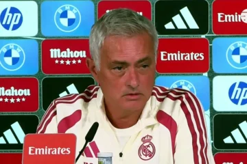Mourinho: «No puedes dar el Balón de Oro a un  jugador porque gane la Champions o el Mundial»