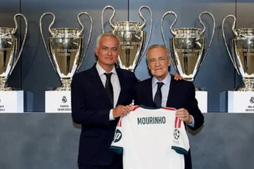 Mourinho, tras ser presentado por el Madrid en un acto privado con Florentino: «Es volver a casa»