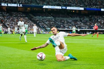 Un cierre de mercado al rojo vivo: Ceballos vuelve al Betis, el Deportivo ‘pesca’ a Casadó y Giménez y el City paga 150 millones por Enzo Fernández