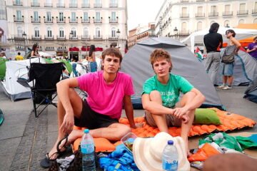 Las razones de los acampados en Sol: «No tenemos nada que perder y mucho que ganar»