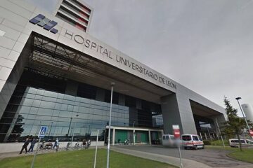 Agentes de policía salvan en León a una bebé de un año que dejó de respirar tras ahogarse con sus vómitos